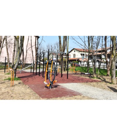 Dvigubas lauko treniruotės ''Slidės''