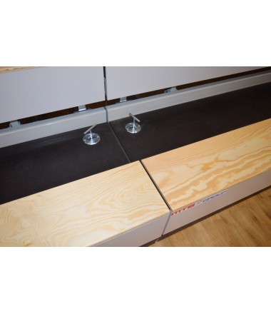 Teleskopinė tribūna su suoliukais - Bench type