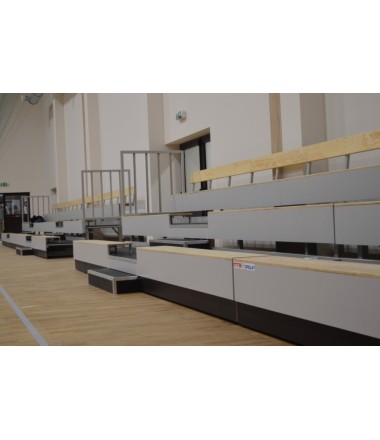 Teleskopinė tribūna su suoliukais - Bench type