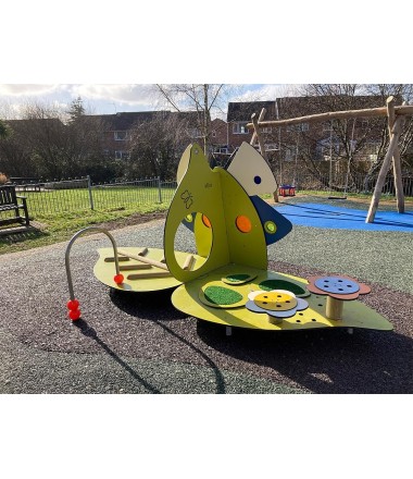 Vaikų žaidimo aikštelė Drugelis