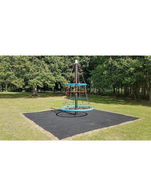 Karstynės-piramidė Erelio lizdas