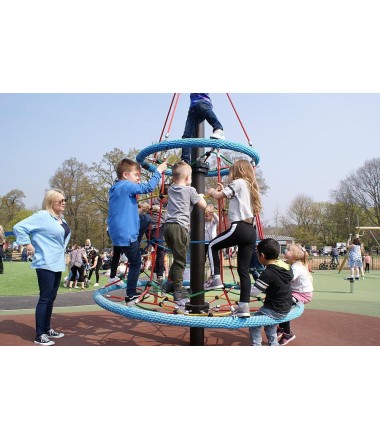 Karstynės-piramidė Erelio lizdas