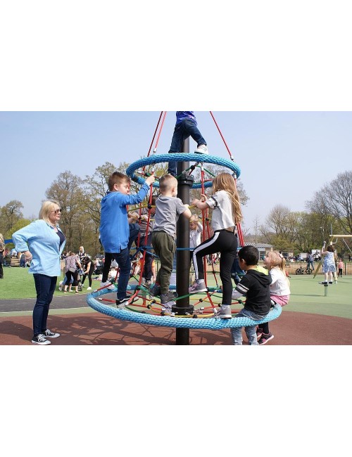 Karstynės-piramidė Erelio lizdas