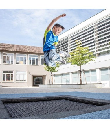 Žemės trampolinai vaikams Trampolinų kiemas 2,00x2,00 m.