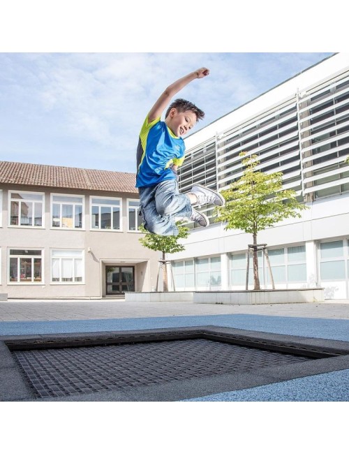 Žemės trampolinai vaikams Trampolinų kiemas 2,00x2,00 m.