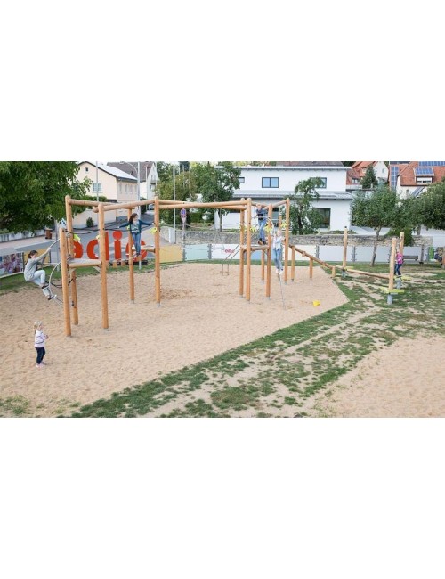 Žaidimo aikštelė Titanas