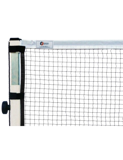 Varžybinis badmintono tinklas su PES kontūru, sustiprintas ir su šoniniais Velcro diržais.
