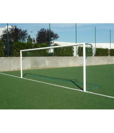 Aliumininė futbolo vartų konstrukcija su viršutine tinklo atrama.