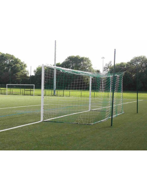 Plienu dengti futbolo vartai 7,32 m x 2,44 m.