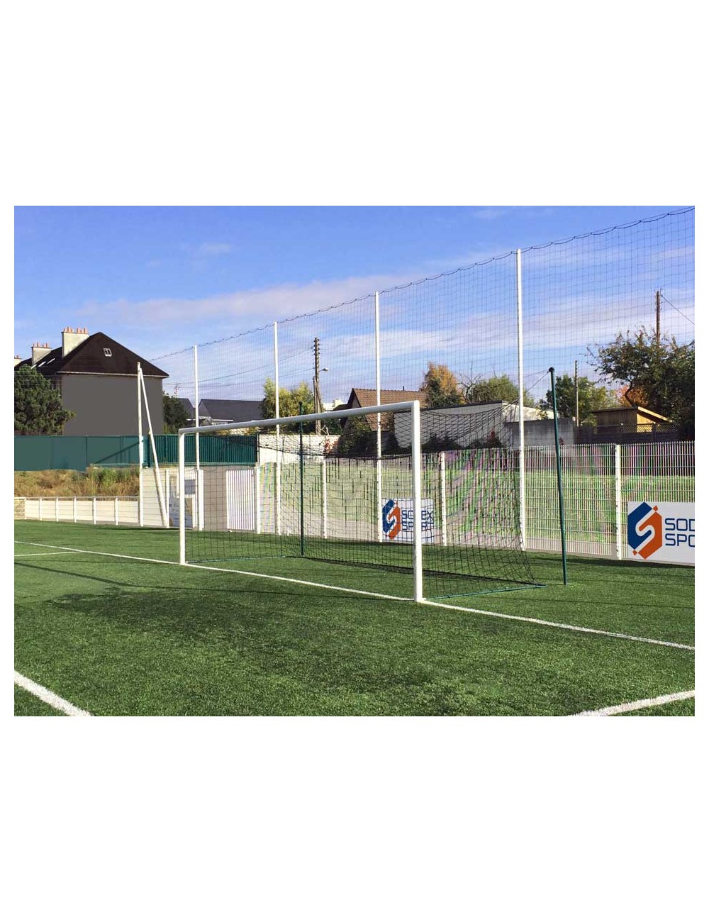 Aliumininiai futbolo vartai - be kabliukų 7,32 m x 2,44 m.