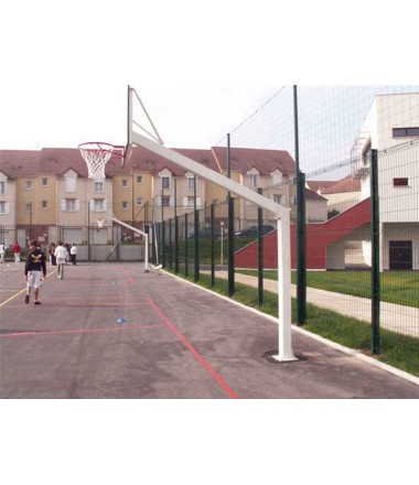 Į žemę tvirtinamas krepšinio stovas, išlenktas, aukštis 3.05m.