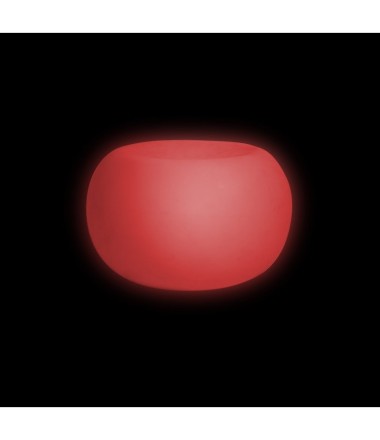 Skirtingomis spalvomis šviečiantis staliukas