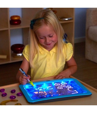 4 šviečiančių rašymo lentelių rinkinys su rašikliais