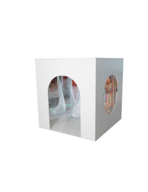 Sensorinis kampelis - namelis  115x115x140 cm.