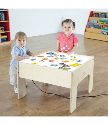 Medins šviesos stliukas 50x75x75cm.